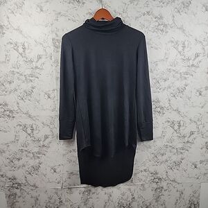 Go Couture Turtleneck High/Low Hem Tunic Sweater Size Medium‎ Black Made in USA